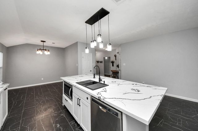 7814 Talladega Springs Lane, Richmond, TX 77407