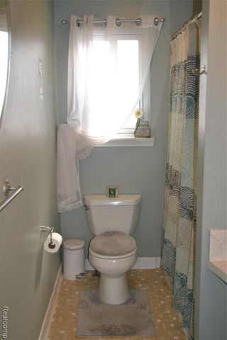 42428 Greenbrier Lane, Clinton Township, MI 48038