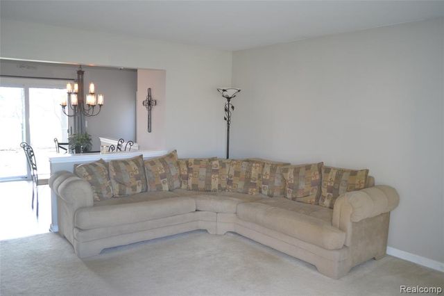 42428 Greenbrier Lane, Clinton Township, MI 48038