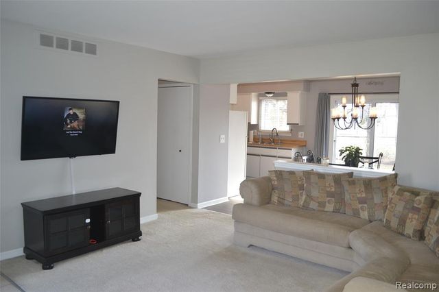 42428 Greenbrier Lane, Clinton Township, MI 48038