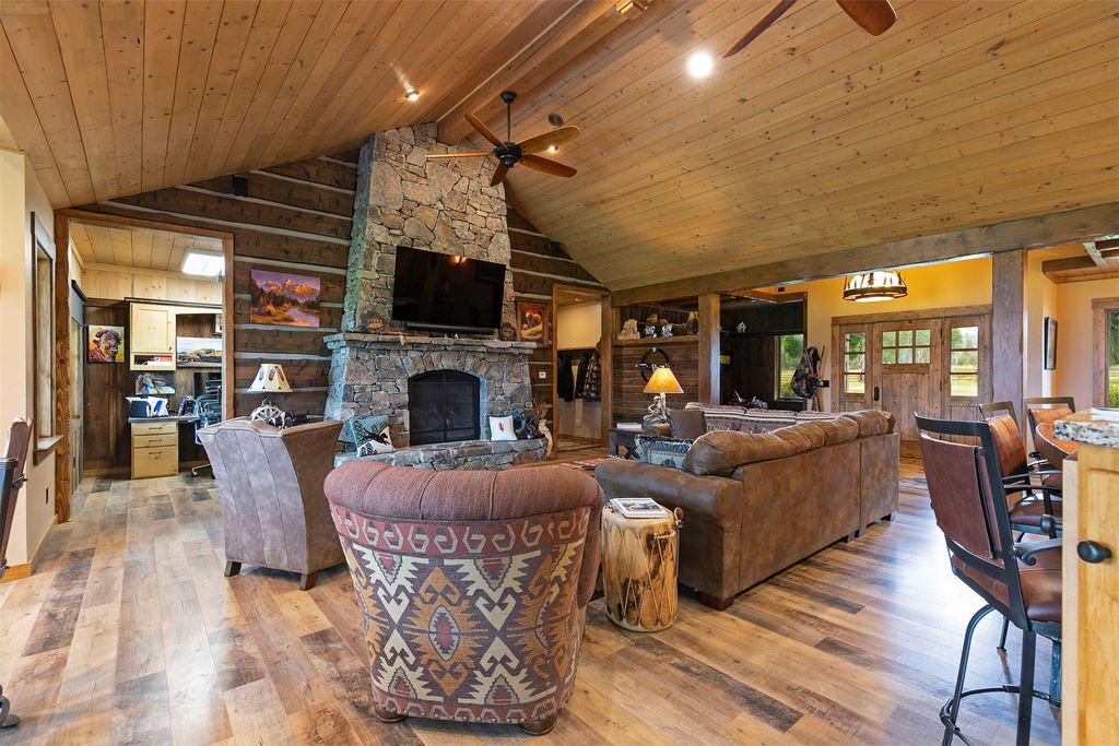 Image 14 of property listing at 711 Middle Burnt Fork Road, Stevensville, MT 59870
