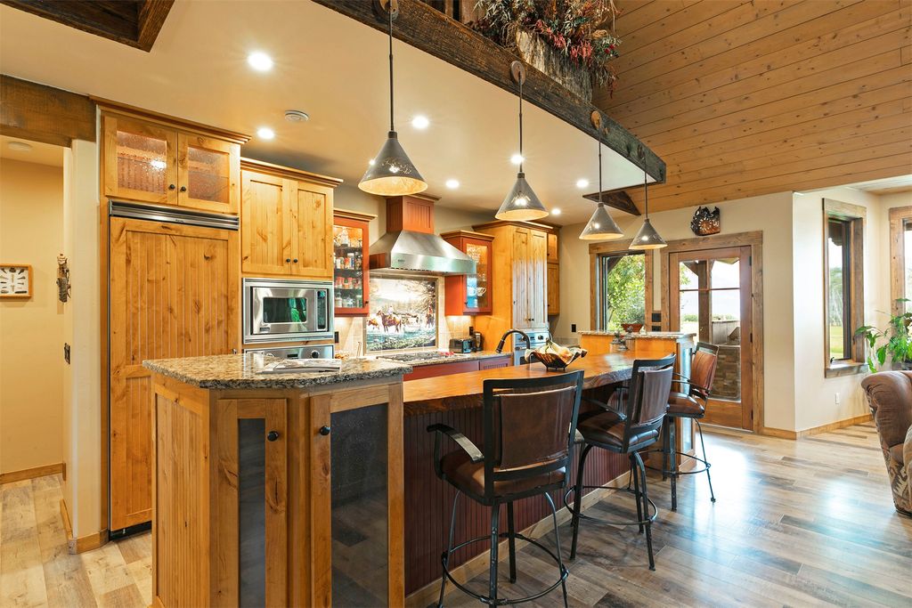 Image 21 of property listing at 711 Middle Burnt Fork Road, Stevensville, MT 59870