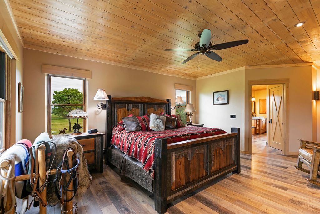 Image 27 of property listing at 711 Middle Burnt Fork Road, Stevensville, MT 59870
