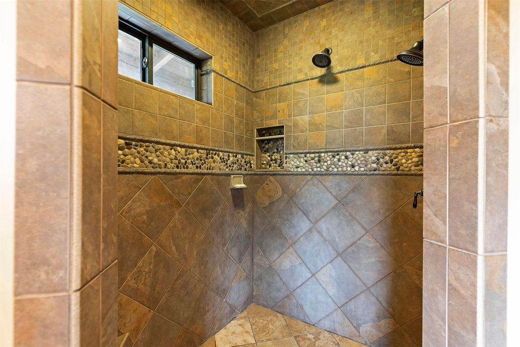 Image 32 of property listing at 711 Middle Burnt Fork Road, Stevensville, MT 59870