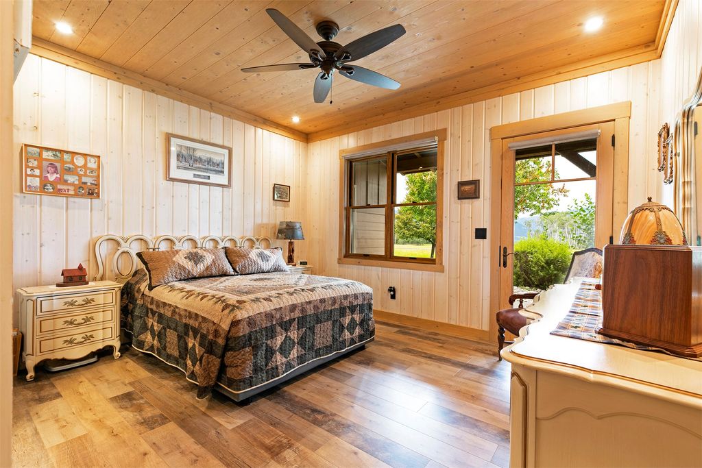 Image 34 of property listing at 711 Middle Burnt Fork Road, Stevensville, MT 59870