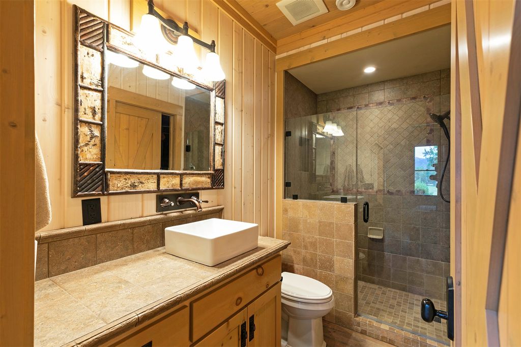 Image 36 of property listing at 711 Middle Burnt Fork Road, Stevensville, MT 59870