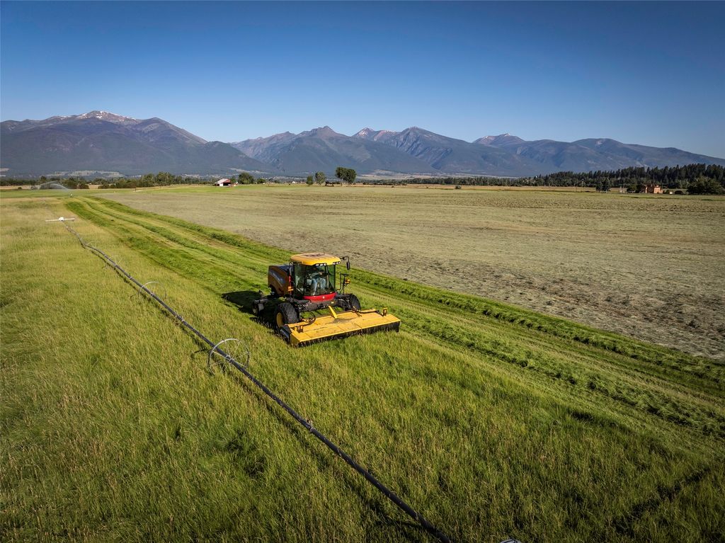 Image 42 of property listing at 711 Middle Burnt Fork Road, Stevensville, MT 59870