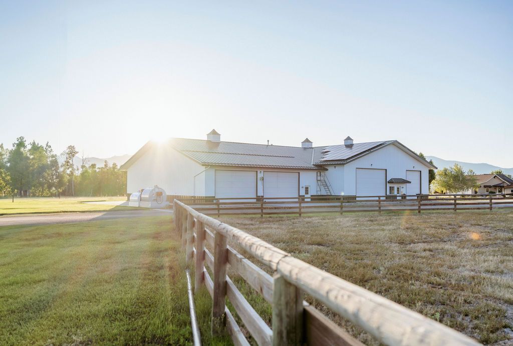 Image 44 of property listing at 711 Middle Burnt Fork Road, Stevensville, MT 59870