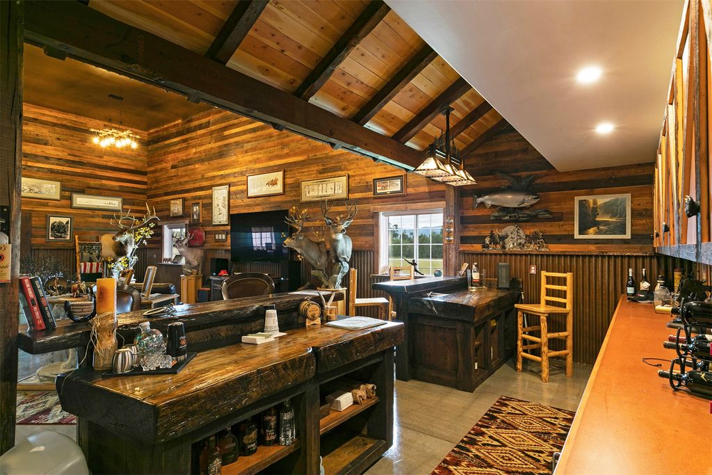 Image 65 of property listing at 711 Middle Burnt Fork Road, Stevensville, MT 59870