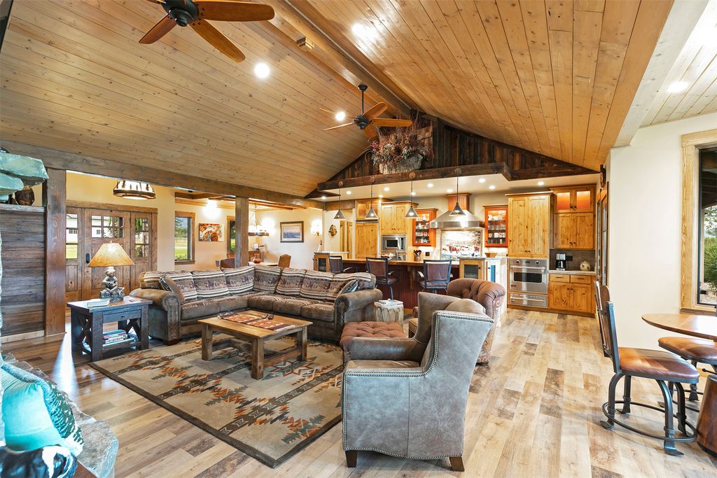 Image 7 of property listing at 711 Middle Burnt Fork Road, Stevensville, MT 59870