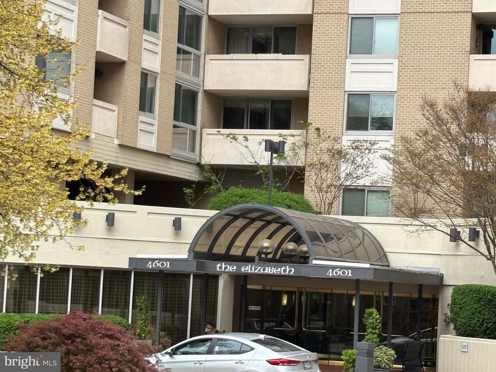 4601 N PARK AVE #909, Chevy Chase, MD 20815