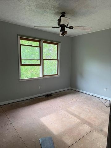 14 Pmb Young Road SE, Cartersville, GA 30120