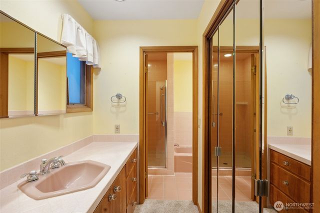 1255 Fairway Drive, Moses Lake, WA 98837