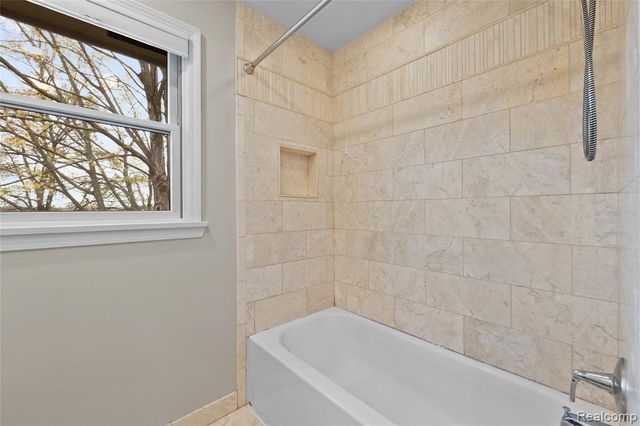 235 Indianwood Road, Lake Orion, MI 48362