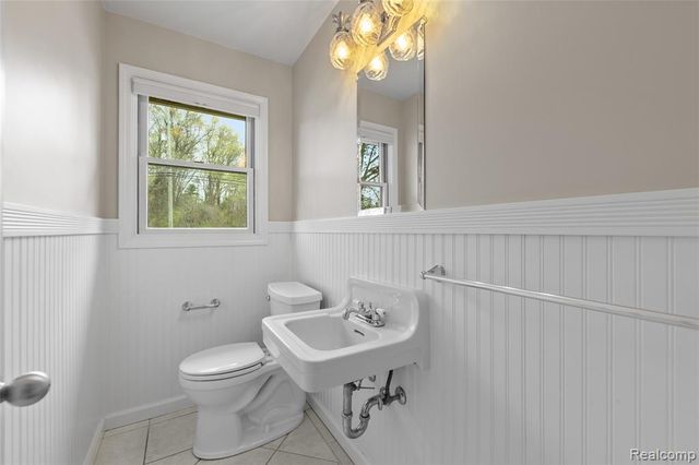 235 Indianwood Road, Lake Orion, MI 48362