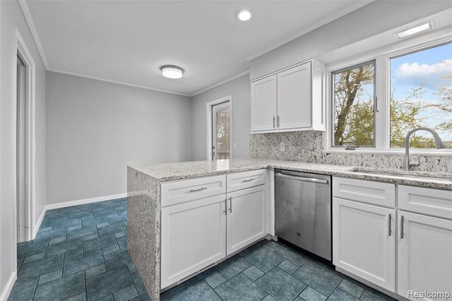 235 Indianwood Road, Lake Orion, MI 48362
