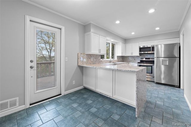 235 Indianwood Road, Lake Orion, MI 48362