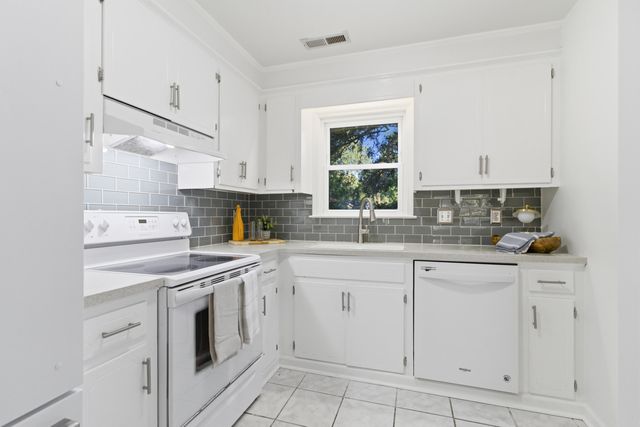 1142 Bonnie Lane, Mount Pleasant, SC 29464