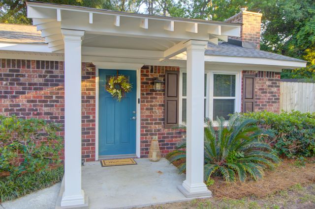 1142 Bonnie Lane, Mount Pleasant, SC 29464