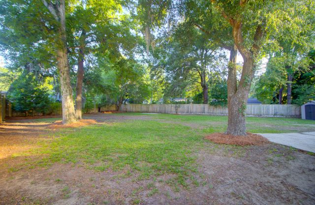 1142 Bonnie Lane, Mount Pleasant, SC 29464