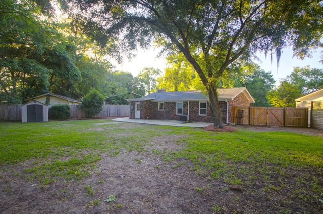 1142 Bonnie Lane, Mount Pleasant, SC 29464