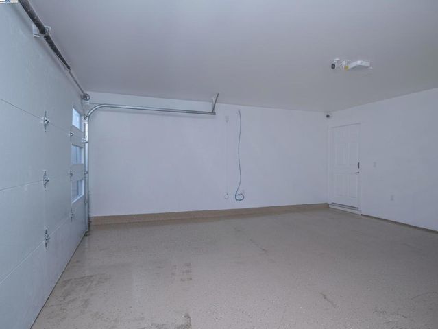 532 Heathcliff Dr, Pacifica, CA 94044