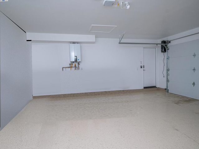 532 Heathcliff Dr, Pacifica, CA 94044