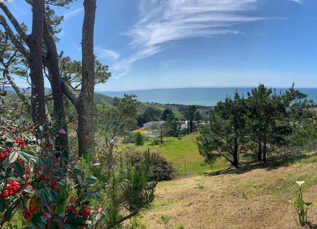 532 Heathcliff Dr, Pacifica, CA 94044
