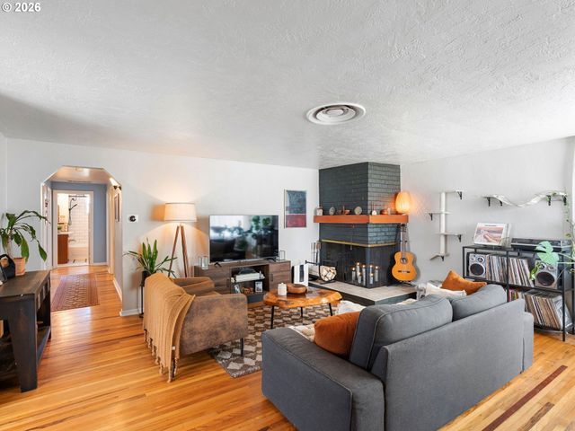 12045 Se TIBBETTS St, Portland, OR 97266