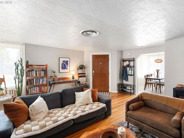 12045 Se TIBBETTS St, Portland, OR 97266