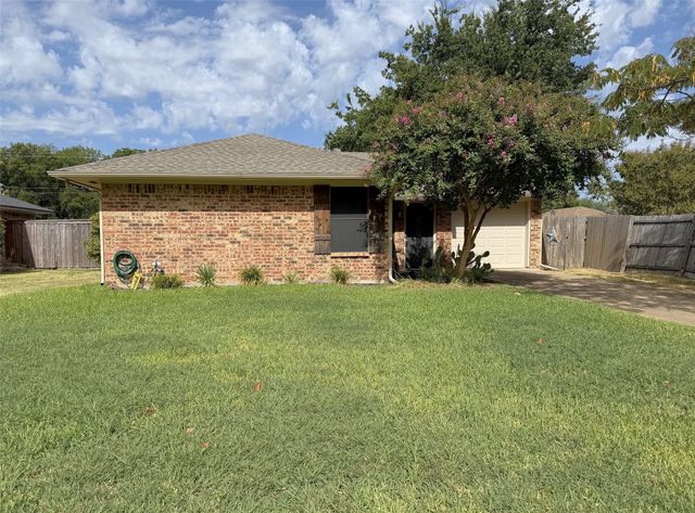 101 Kathryn Drive, Sanger, TX 76266