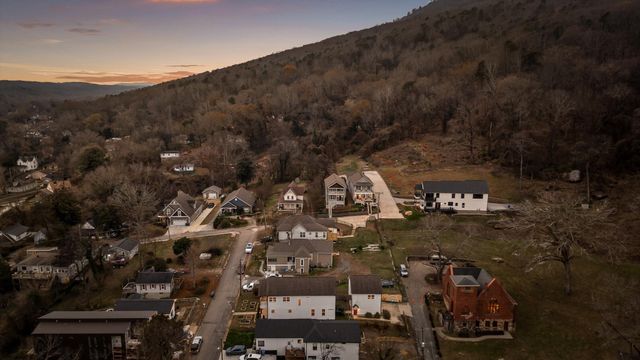 3819 Longview Drive, Chattanooga, TN 37409