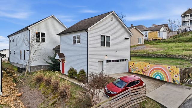 3819 Longview Drive, Chattanooga, TN 37409