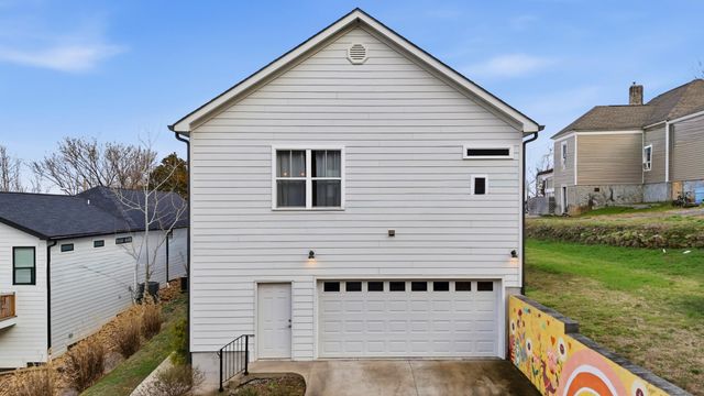 3819 Longview Drive, Chattanooga, TN 37409