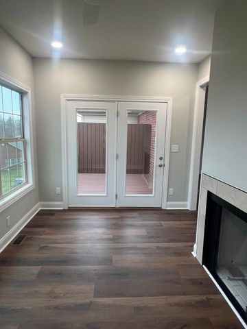 1121 Leawood Drive, Frankfort, KY 40601