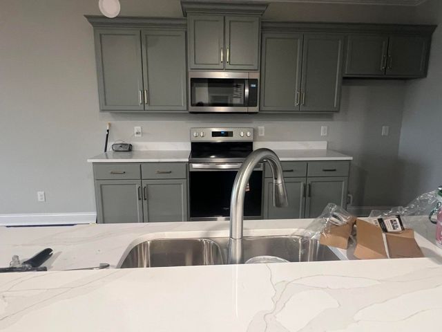 1121 Leawood Drive, Frankfort, KY 40601