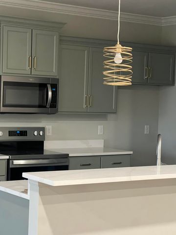 1121 Leawood Drive, Frankfort, KY 40601