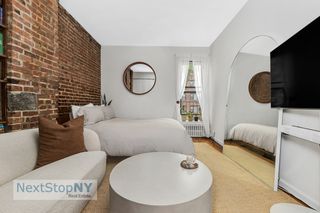 425 E 78TH Street # 4D, New York City, NY 10075