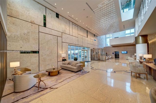 6899 Collins Ave 2207, Miami Beach, FL 33141