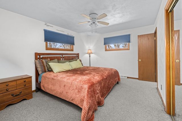 1003 14th Ave B, Orion, IL 61273