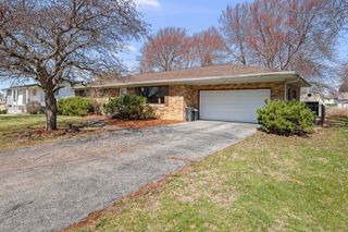 1003 14th Ave B, Orion, IL 61273