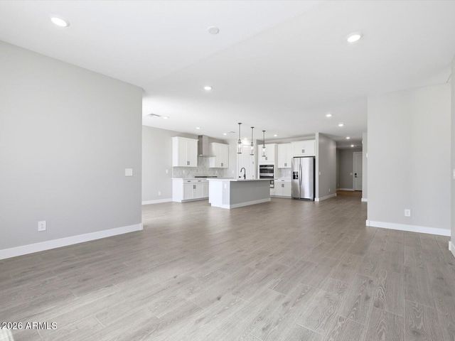 8085 N 185TH Lane, Waddell, AZ 85355