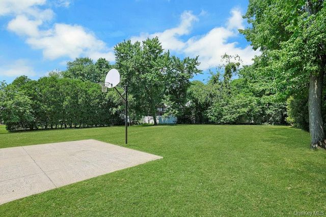 5 Country Ridge Road, Scarsdale, NY 10583