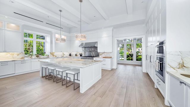 702 N Ocean Boulevard, Delray Beach, FL 33483