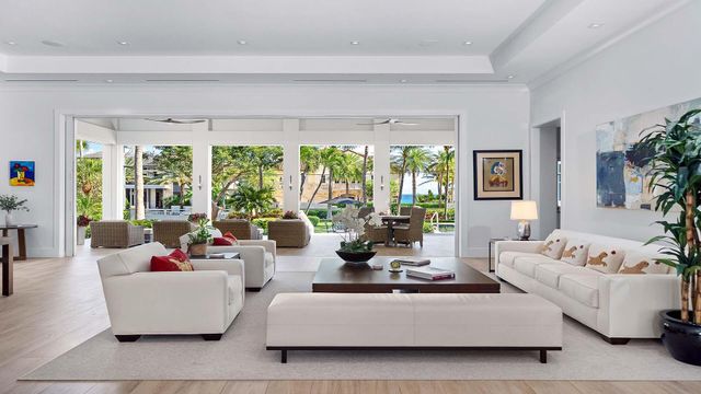 702 N Ocean Boulevard, Delray Beach, FL 33483