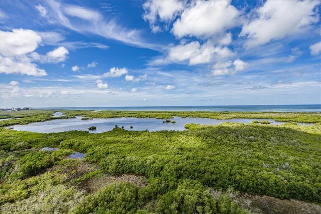 900 Arbor Lake DR 9-307, Naples, FL 34110