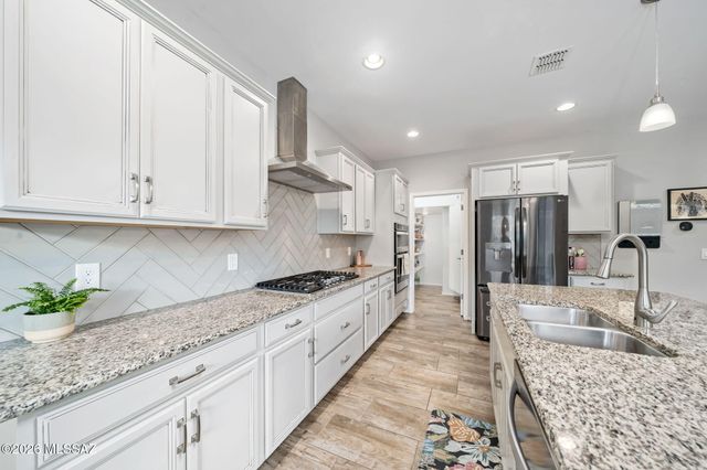 10260 E Encinas Trail, Tucson, AZ 85747