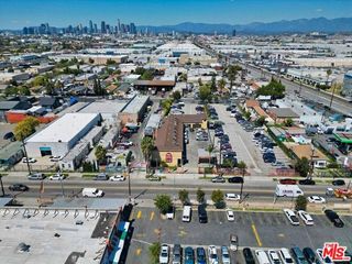 1833 E Vernon Avenue, Los Angeles, CA 90058