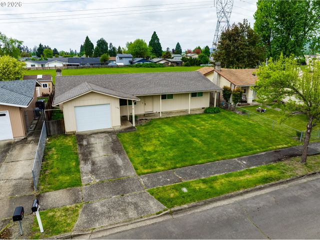 1104 56TH St, Springfield, OR 97478