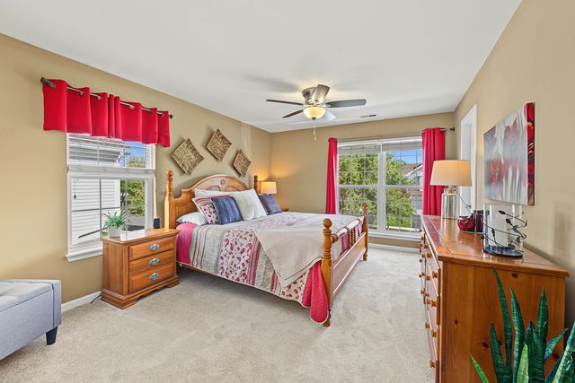 2410 Georgetown Circle, Aurora, IL 60503